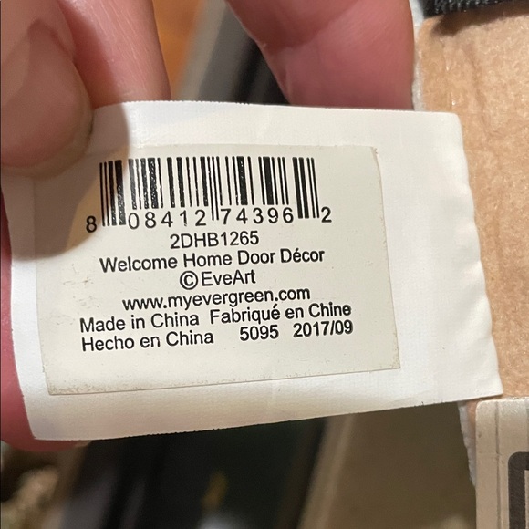 Colorful Home Wall Hanging with Key Design Door Decor - Picture 6 of 6